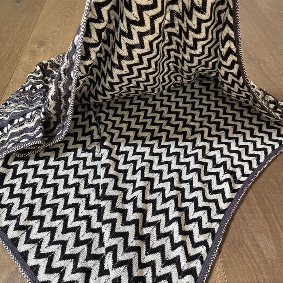 Vintage Zozo Open Knit Poncho Reversible Women's Pullover Sweater (Size S/M) - Picture 12 of 12